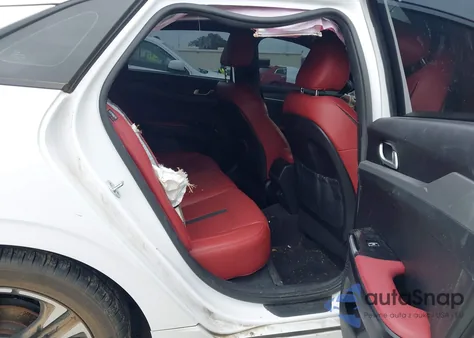 2022 Kia K5 Gt-Line z USA, uszkodzony, nr VIN 5XXG64J22NG086535